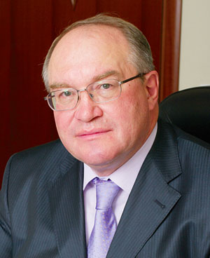 Новиков Андрей Алексеевич, Генеральный директор ЗАО РНТ